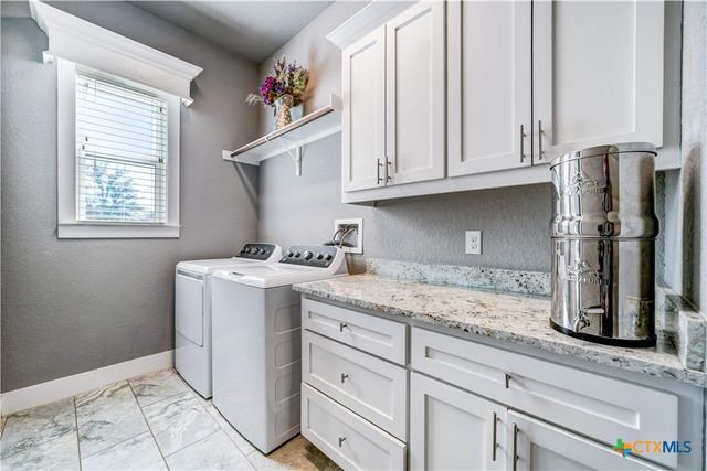 1123 Long Hollow, Canyon Lake, TX 78133