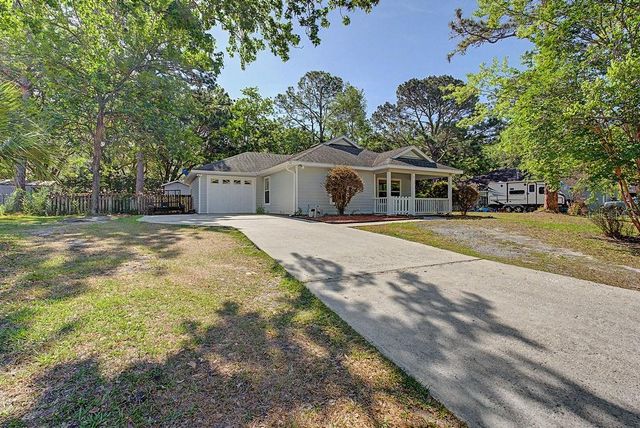 6727 NW 26 TERRACE, Gainesville, FL 32653