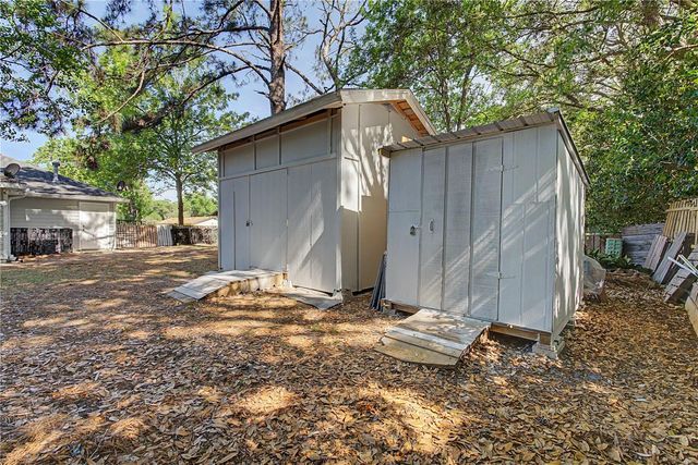 6727 NW 26 TERRACE, Gainesville, FL 32653