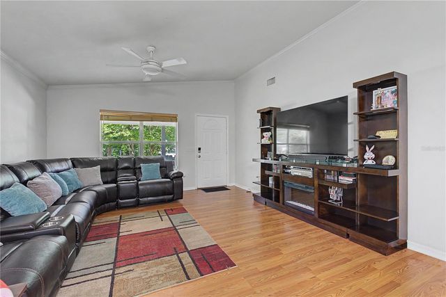 6727 NW 26 TERRACE, Gainesville, FL 32653