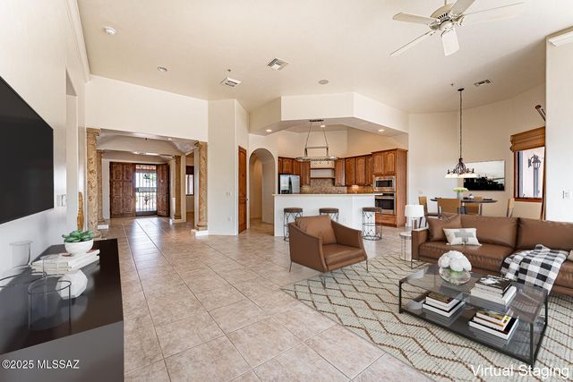 767 E Canyon Rock Road, Green Valley, AZ 85614