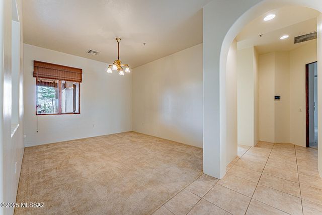 767 E Canyon Rock Road, Green Valley, AZ 85614