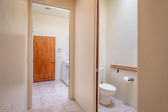 767 E Canyon Rock Road, Green Valley, AZ 85614