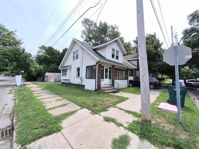 601 Lathrop Street, Lansing, MI 48912