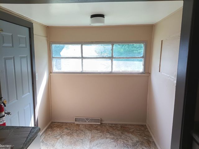 601 Lathrop Street, Lansing, MI 48912