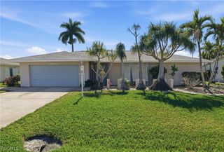 3878 SE 7th PL, Cape Coral, FL 33904
