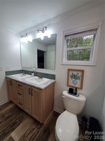 118 Valley Springs Drive, Olin, NC 28660