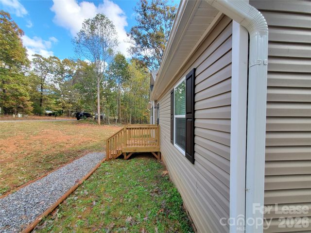 118 Valley Springs Drive, Olin, NC 28660