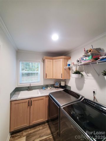 118 Valley Springs Drive, Olin, NC 28660