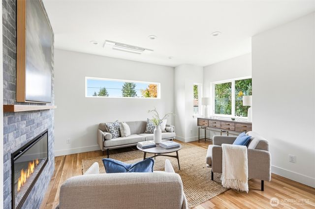 3757 SW Austin Street, Seattle, WA 98126