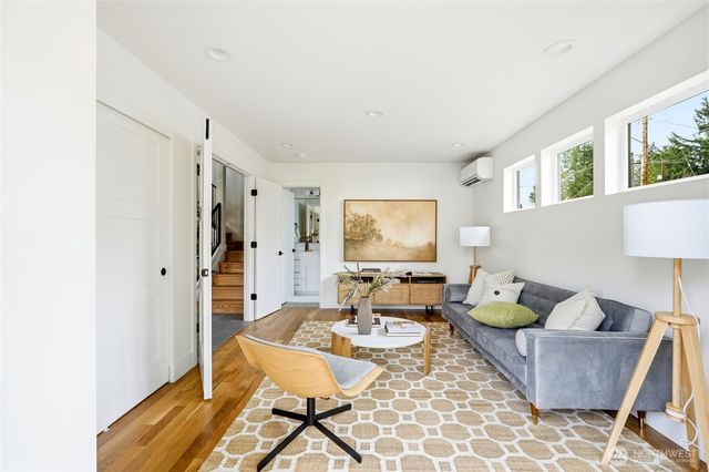 3757 SW Austin Street, Seattle, WA 98126