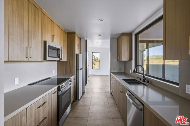 429 Ripon Avenue, Yucca Valley, CA 92284