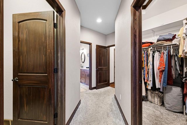 4722 W Oakwood ROAD, Franklin, WI 53132