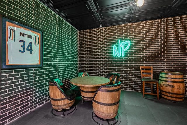 4722 W Oakwood ROAD, Franklin, WI 53132