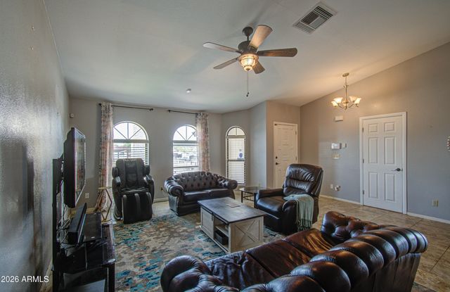 213 E Elm Lane, Avondale, AZ 85323