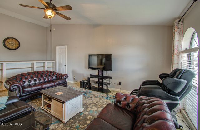 213 E Elm Lane, Avondale, AZ 85323