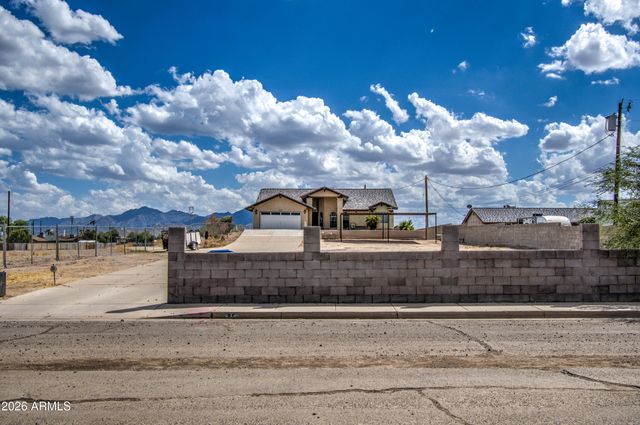 213 E Elm Lane, Avondale, AZ 85323