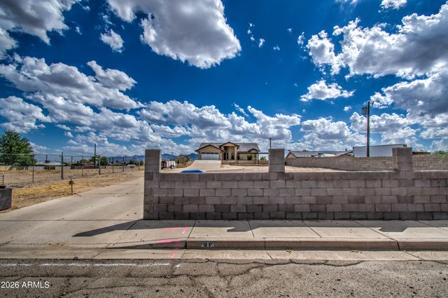 213 E Elm Lane, Avondale, AZ 85323