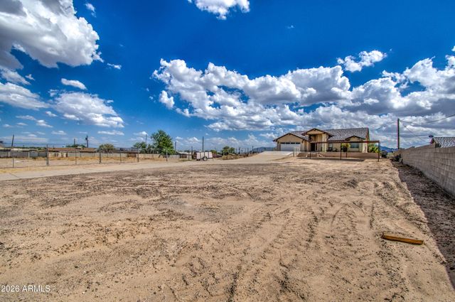 213 E Elm Lane, Avondale, AZ 85323