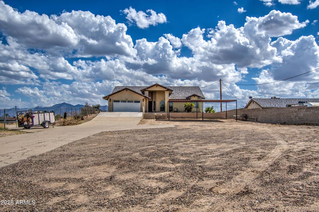 213 E Elm Lane, Avondale, AZ 85323
