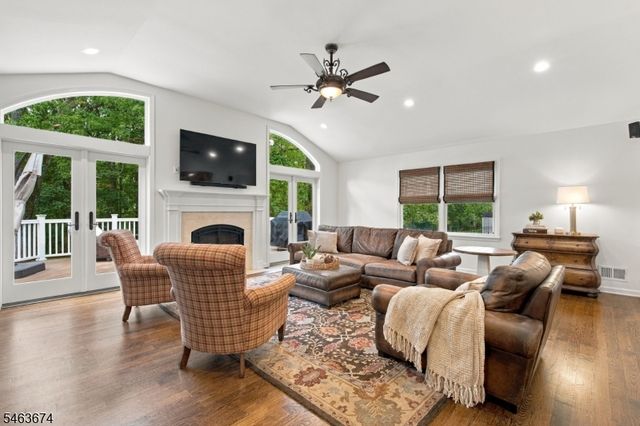 123 River Bend Rd, Berkeley Heights Twp., NJ 07922