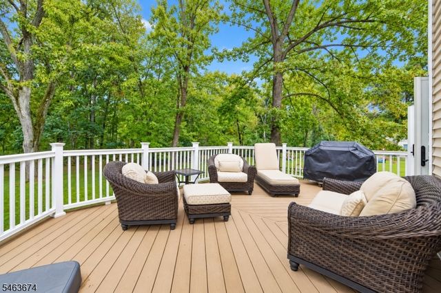 123 River Bend Rd, Berkeley Heights Twp., NJ 07922