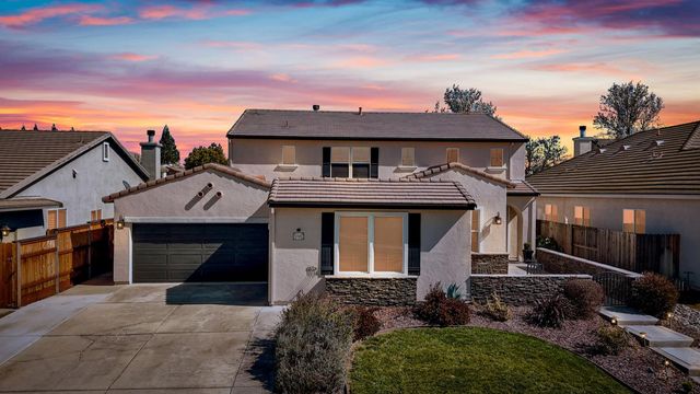 9700 Glacier Creek Way, Elk Grove, CA 95624