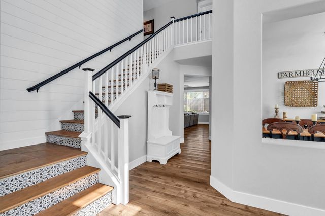 9700 Glacier Creek Way, Elk Grove, CA 95624