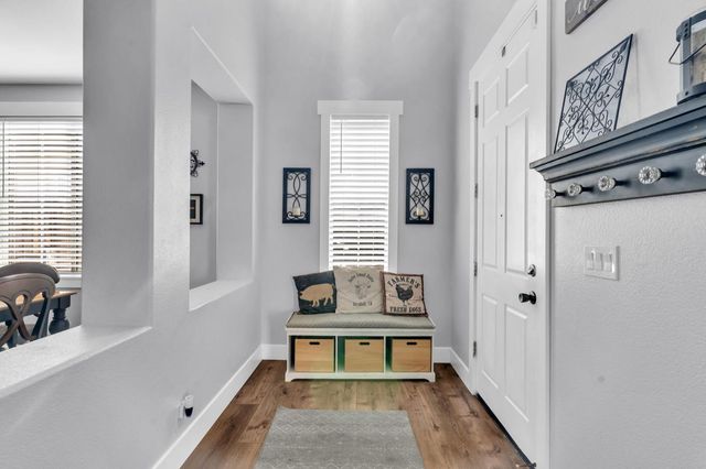 9700 Glacier Creek Way, Elk Grove, CA 95624