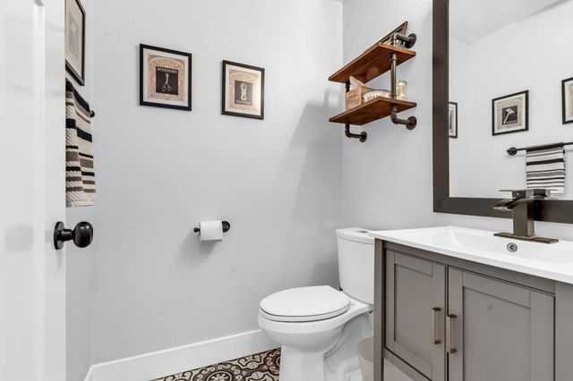 9700 Glacier Creek Way, Elk Grove, CA 95624