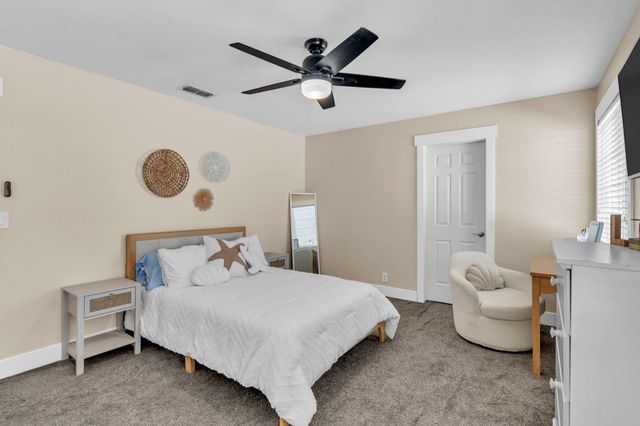 9700 Glacier Creek Way, Elk Grove, CA 95624