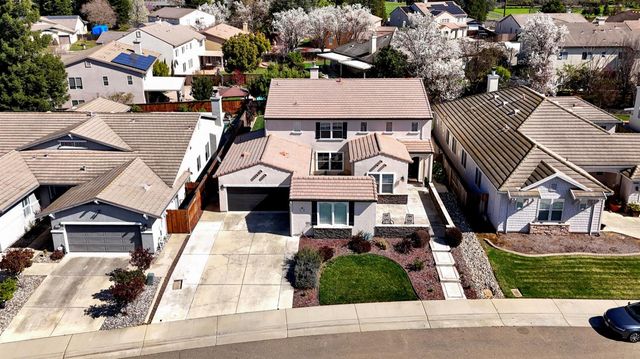 9700 Glacier Creek Way, Elk Grove, CA 95624