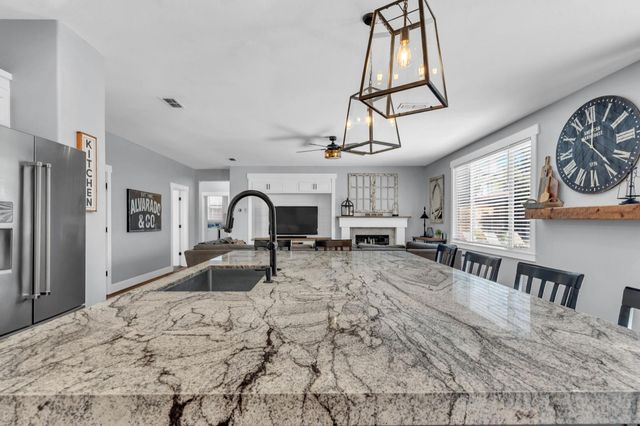 9700 Glacier Creek Way, Elk Grove, CA 95624