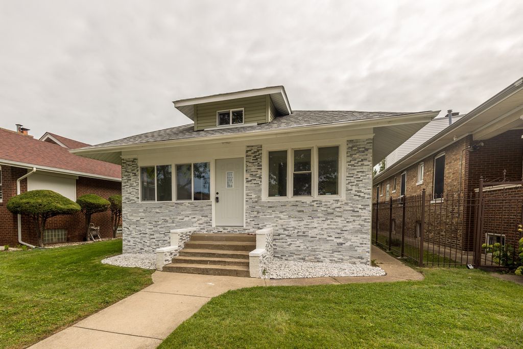 7617 S Crandon Avenue, Chicago, IL 60649 — photo 2