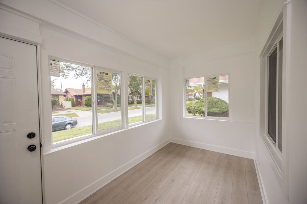7617 S Crandon Avenue, Chicago, IL 60649 — photo 4