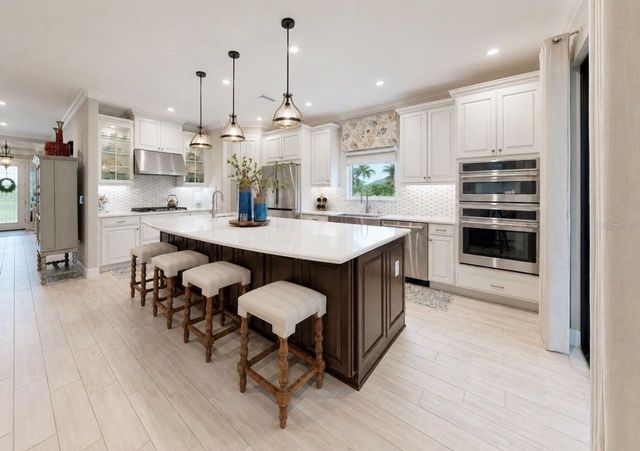 10505 WICKER PARK PLACE, Palmetto, FL 34221