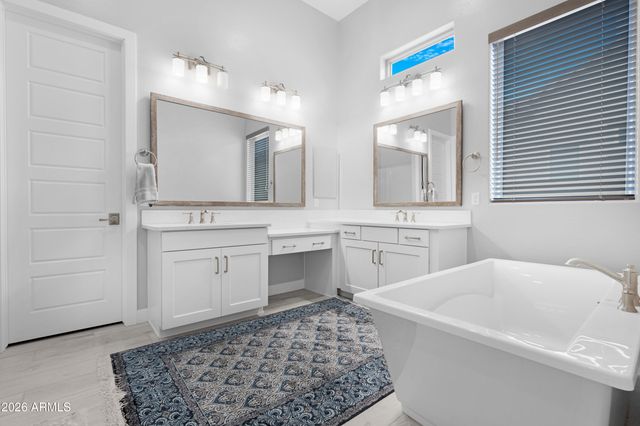 5827 E STAR VALLEY Street, Mesa, AZ 85215