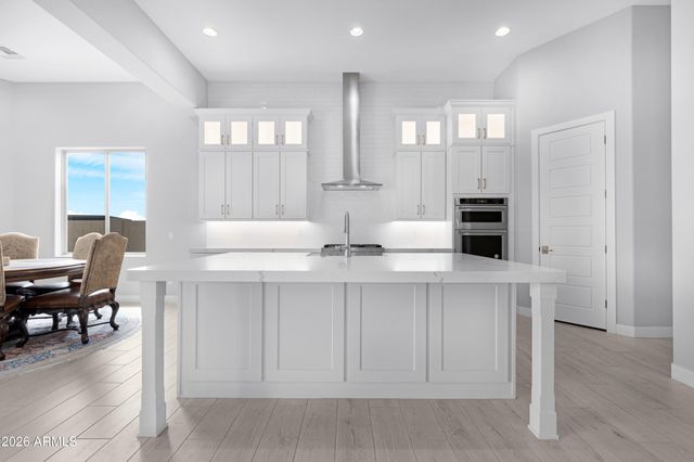 5827 E STAR VALLEY Street, Mesa, AZ 85215