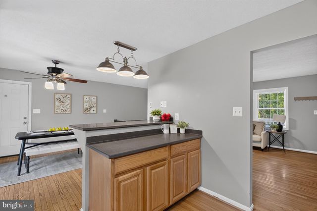 885 WILD ROSE LN, Harpers Ferry, WV 25425
