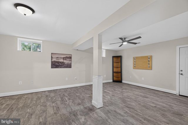 885 WILD ROSE LN, Harpers Ferry, WV 25425