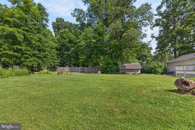 885 WILD ROSE LN, Harpers Ferry, WV 25425