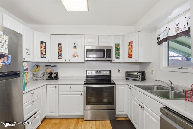 835 N Park Street, Anchorage, AK 99508