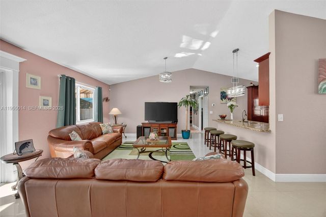 15280 SW 153rd St, Miami, FL 33187