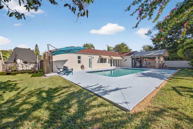 15280 SW 153rd St, Miami, FL 33187