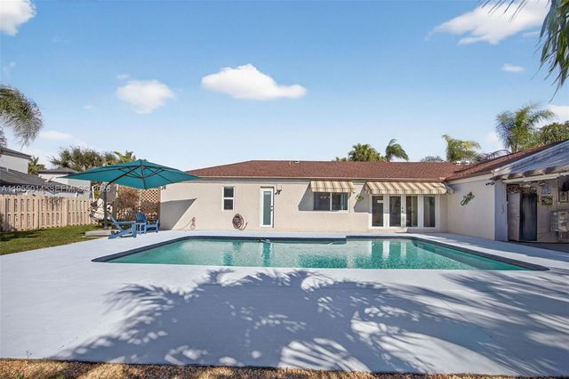 15280 SW 153rd St, Miami, FL 33187