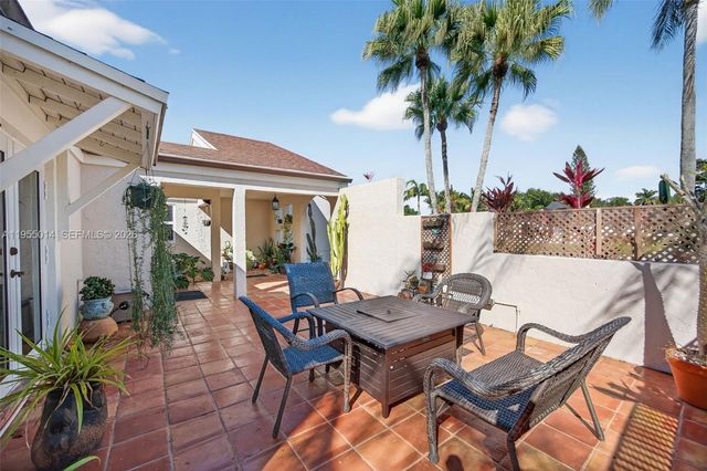 15280 SW 153rd St, Miami, FL 33187