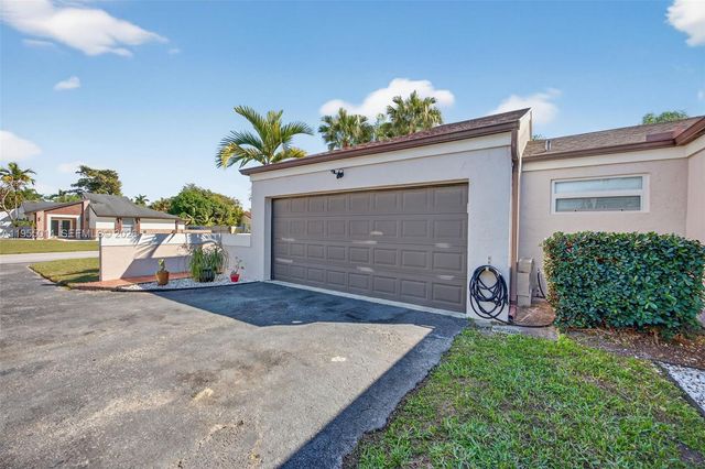 15280 SW 153rd St, Miami, FL 33187