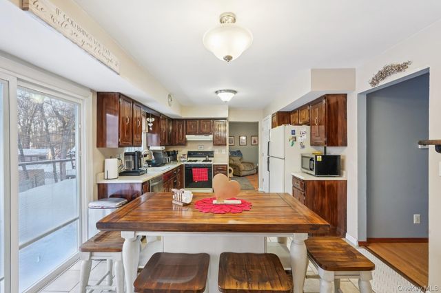 150 Lake Region Boulevard, Monroe, NY 10950