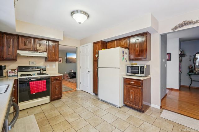 150 Lake Region Boulevard, Monroe, NY 10950