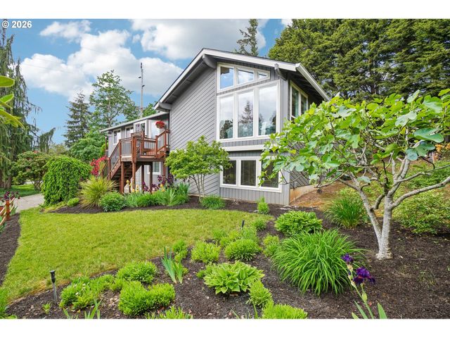 4204 RIVERVIEW Dr, West Linn, OR 97068